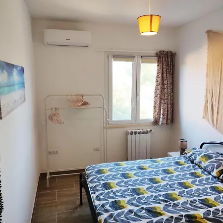Casa Di Indiana Lägenhet Baratili San Pietro