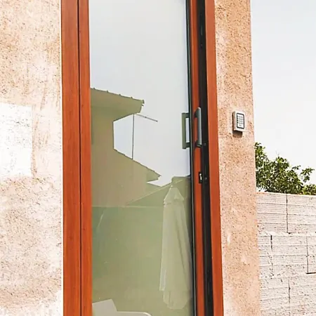 Casa Di Indiana Lägenhet Baratili San Pietro